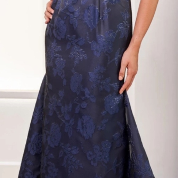 Mother of bride/groom dress - Picture 3 of 3